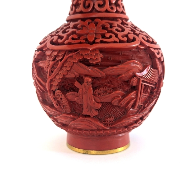 Vintage/Estate Red Carved Chinese Cinnabar Vase With Brass and Blue Enamel - Picture 7 of 17